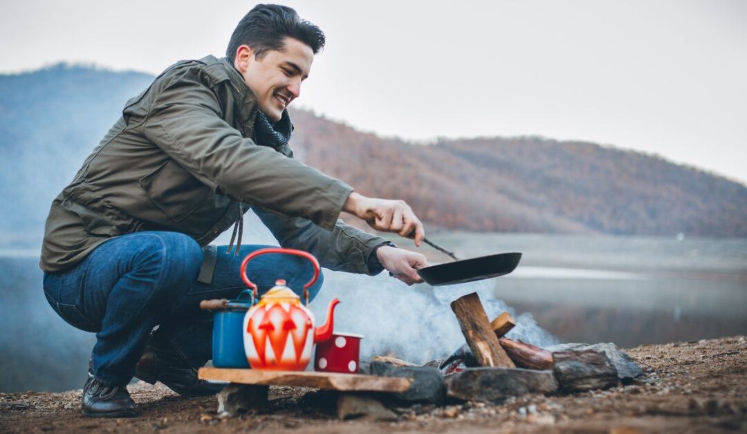Outdoor Cooking Made Easy: Essential Gear for Outdoor Activity
