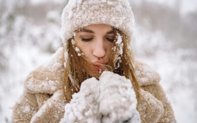 Caught in the Storm? Why Waterproof Jackets Are Essential for Outdoor Activity